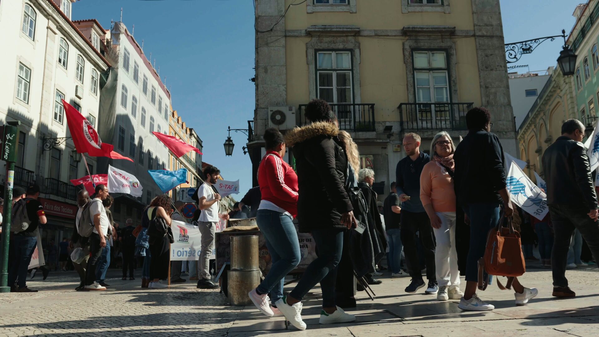 Still 5 from Lisboa Protests